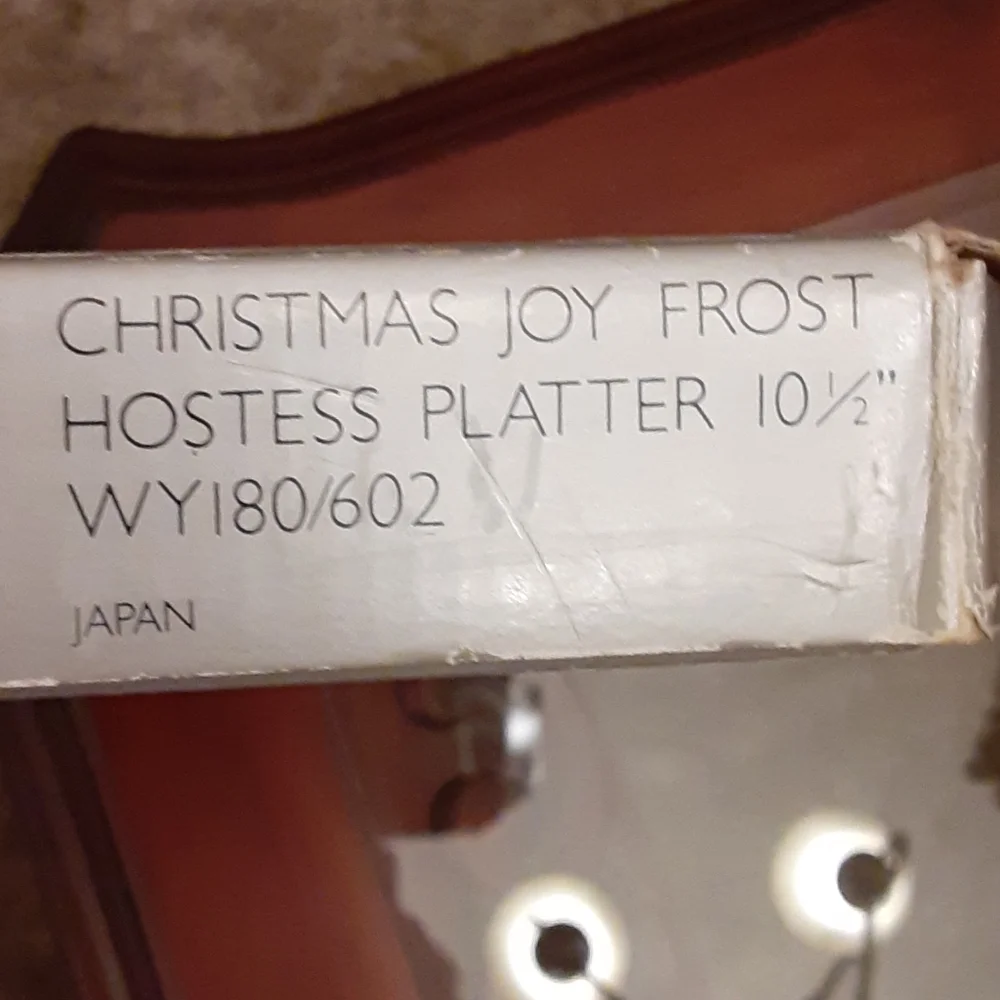 Mikasa Christmas Joy Frosted platter triangle shape 10.5